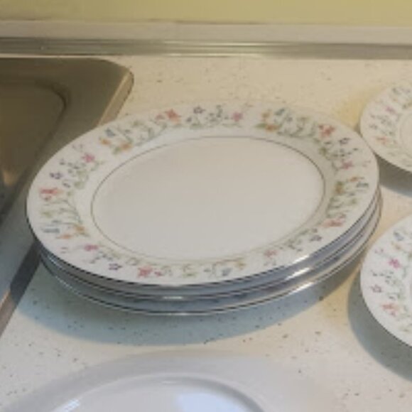 Vintage Sea Gull Fine China Floral Dining Set Replacement Pieces -10 items - Picture 3 of 8